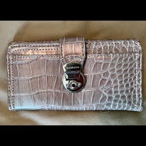 Liz Claiborne faux croc wallet, champagne, metal closure